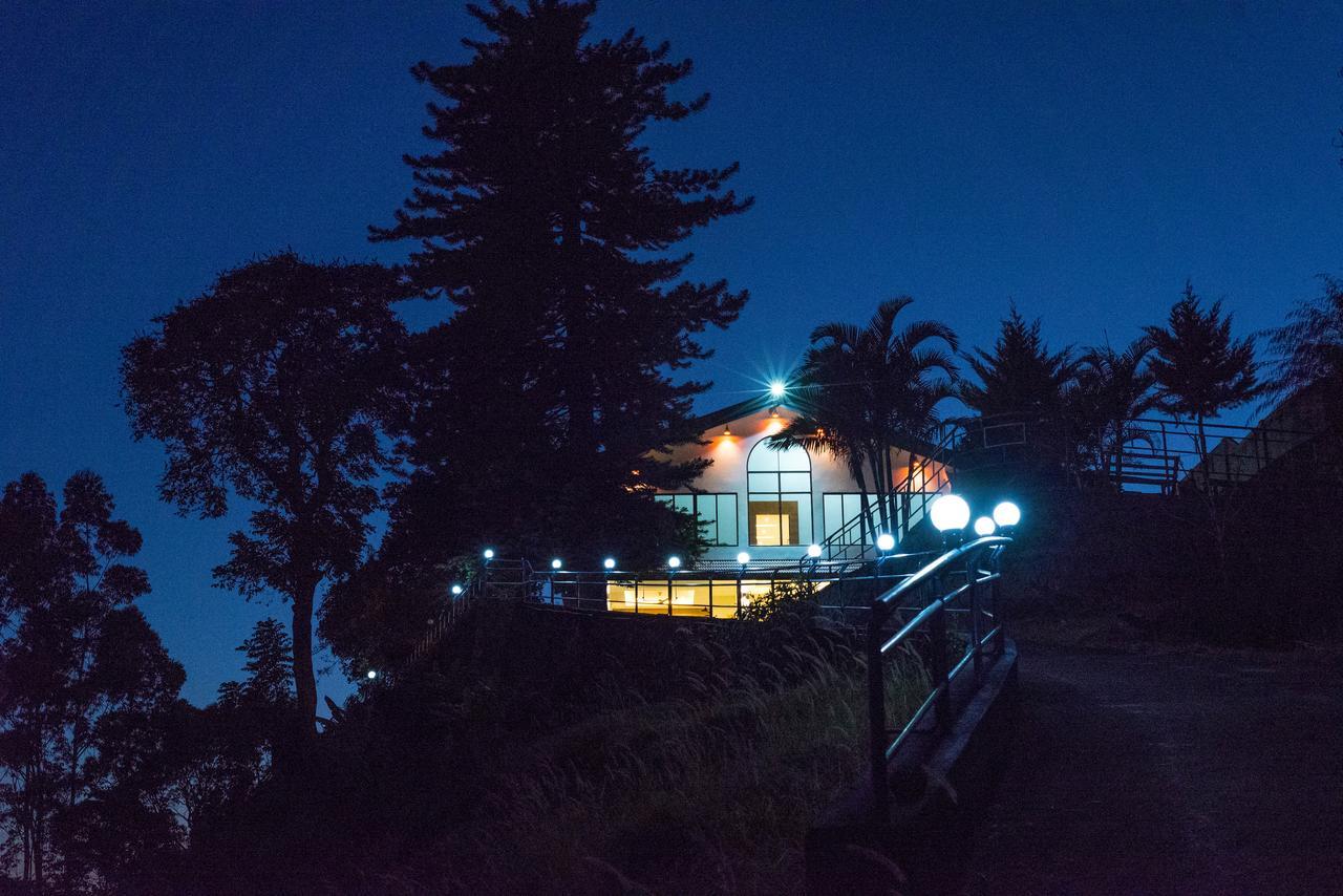 Mount Valley Resort - A Secluded Getaway Munnar Bagian luar foto
